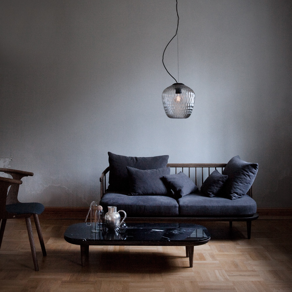 CPH_90_Desk_L130xW65_off_white_lino_top_soaped_oak_base_Apex_Table_Lamp_iron_black_AAC_50_raisin_2.0_shell_alu_base