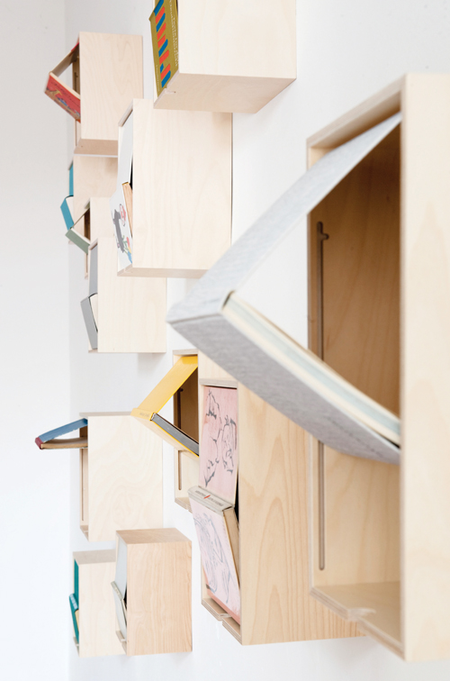 Hay_cph_30_off-white-lino-oak-base