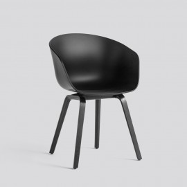 Schwarzer Schalenstuhl von Trendlabel HAY aus Kopenhagen