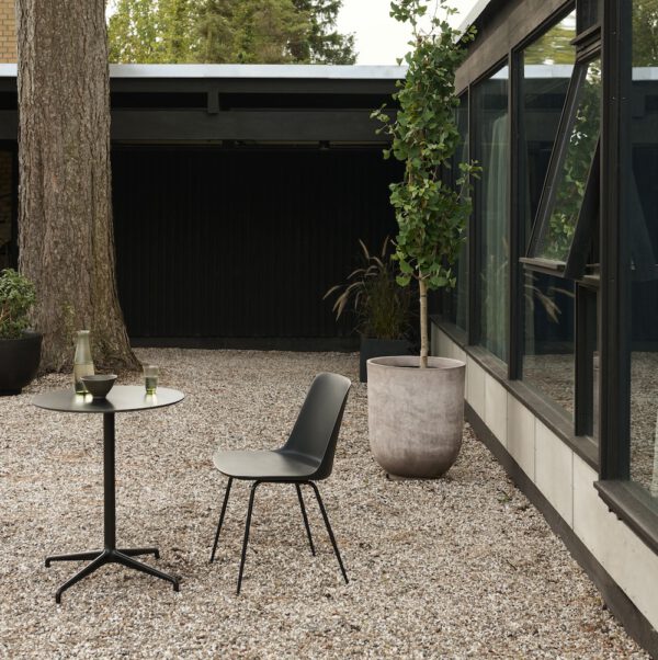 Rely Outdoor Kollektion von andtradition